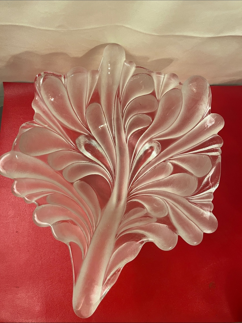 Mikasa "LEAF" Large Centerpiece Crystal Bowl Glass 13”3/4L 11”7/8W 4”3/4H